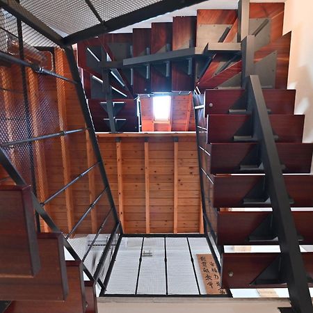 Izzhome Full Center Terrace Каляри Екстериор снимка