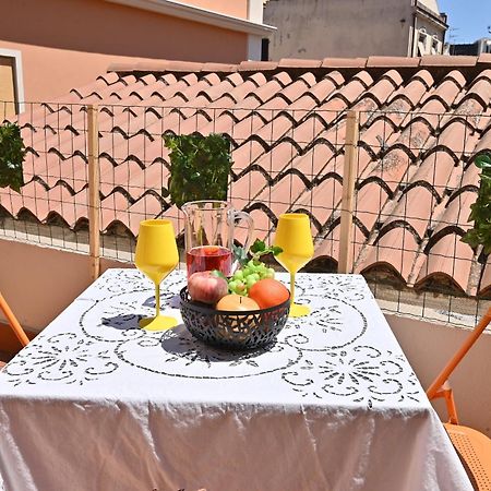 Izzhome Full Center Terrace Каляри Екстериор снимка