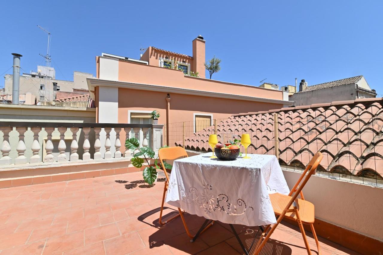 Izzhome Full Center Terrace Каляри Екстериор снимка