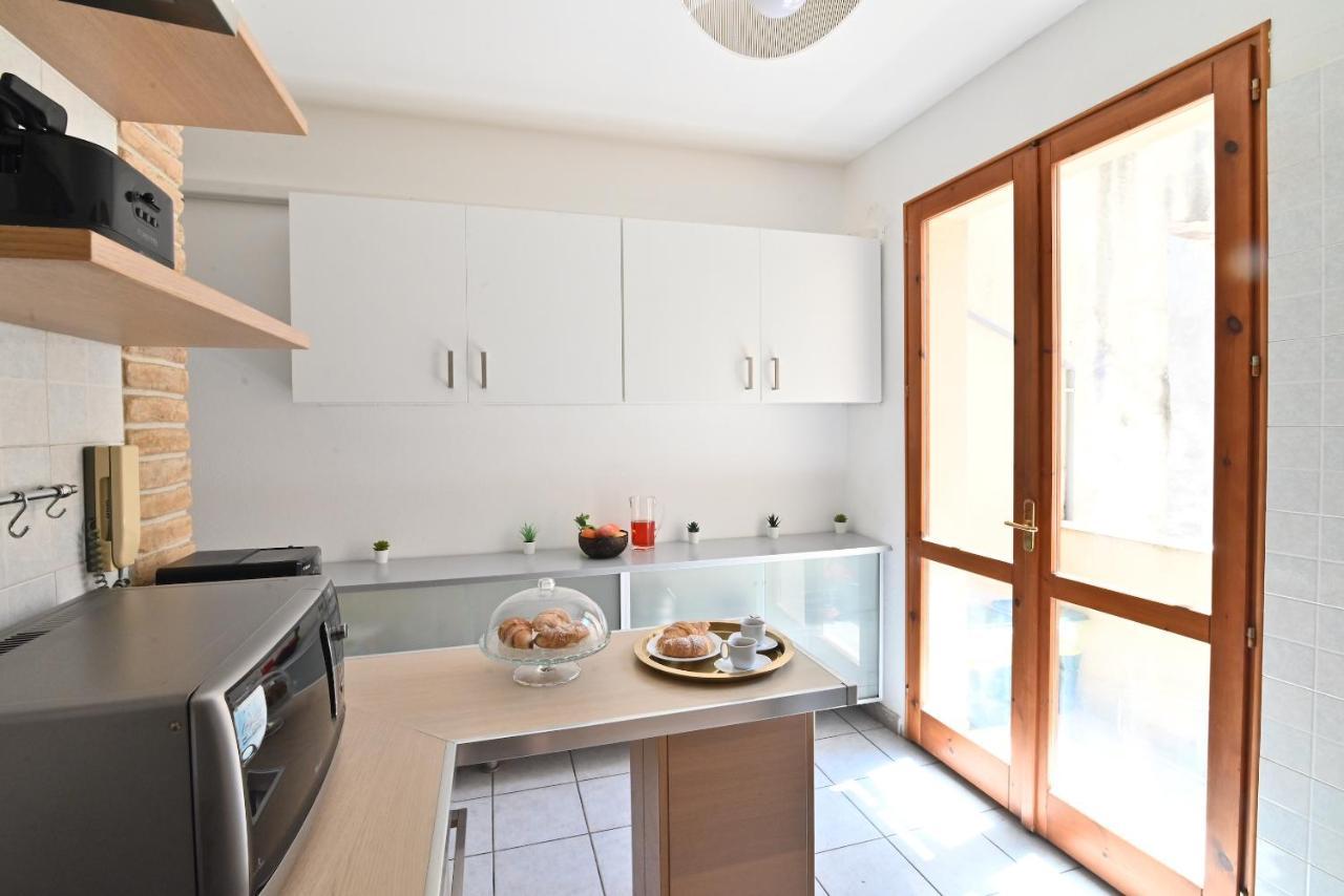 Izzhome Full Center Terrace Каляри Екстериор снимка